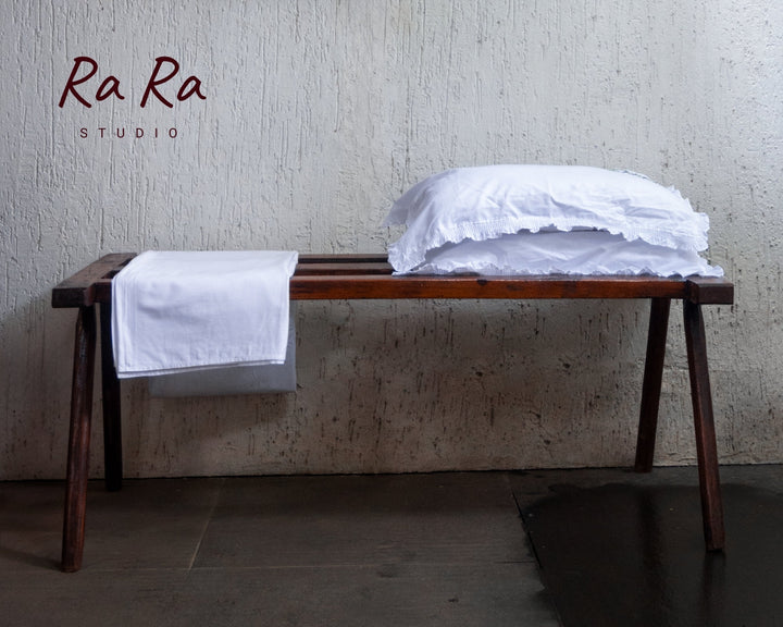 A Guide to Choosing the Perfect Decor Antiques for Your Living Space