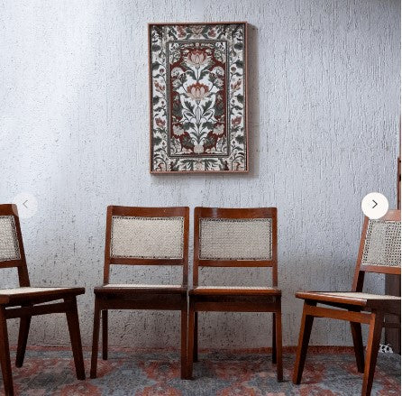 How to Incorporate Vintage Wooden Furniture into Modern Home Décor