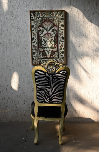 How to Find Unique Antiques for Home Decoration