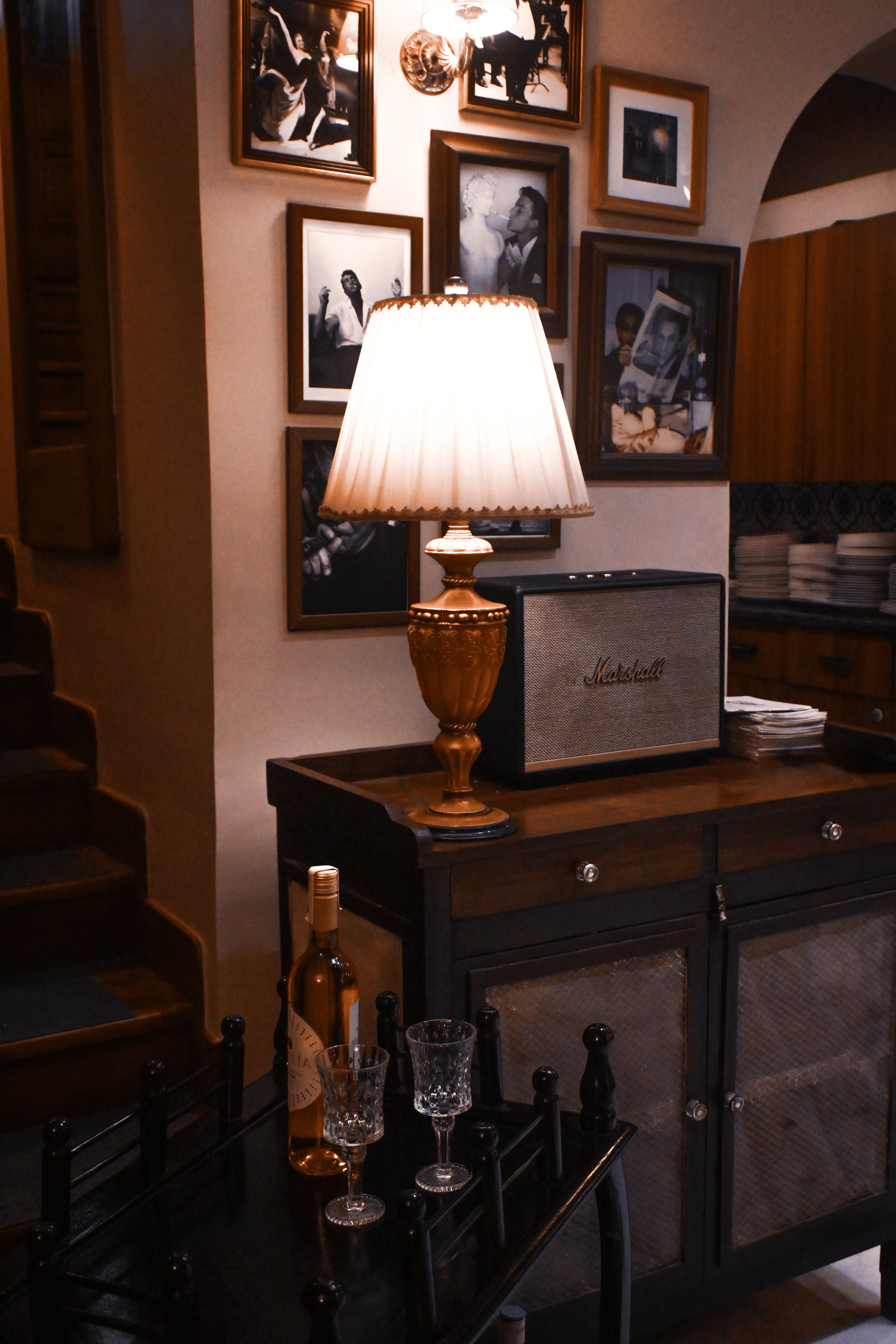 Amber Echo - Victorian Style Table Lamp