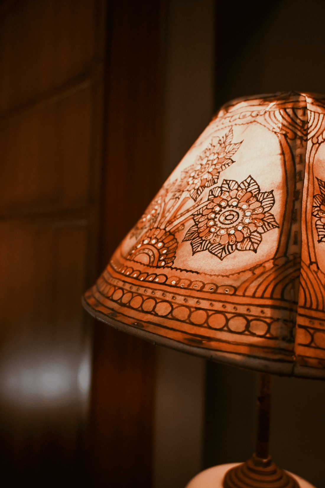 Shadow Song - Leather Shade Table Lamp
