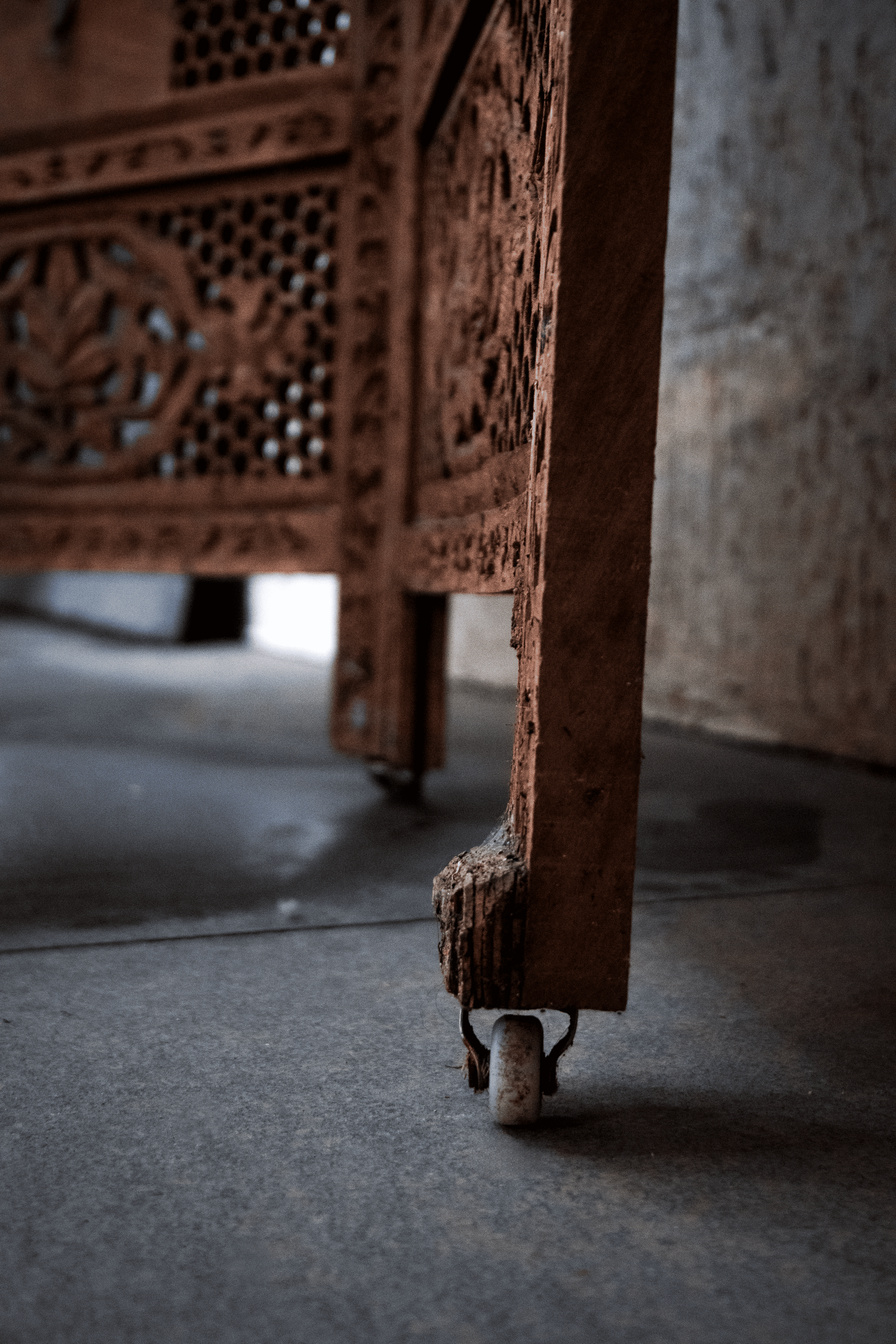 Brasswood Divide - Kashmiri Partition Panel (Walnut)