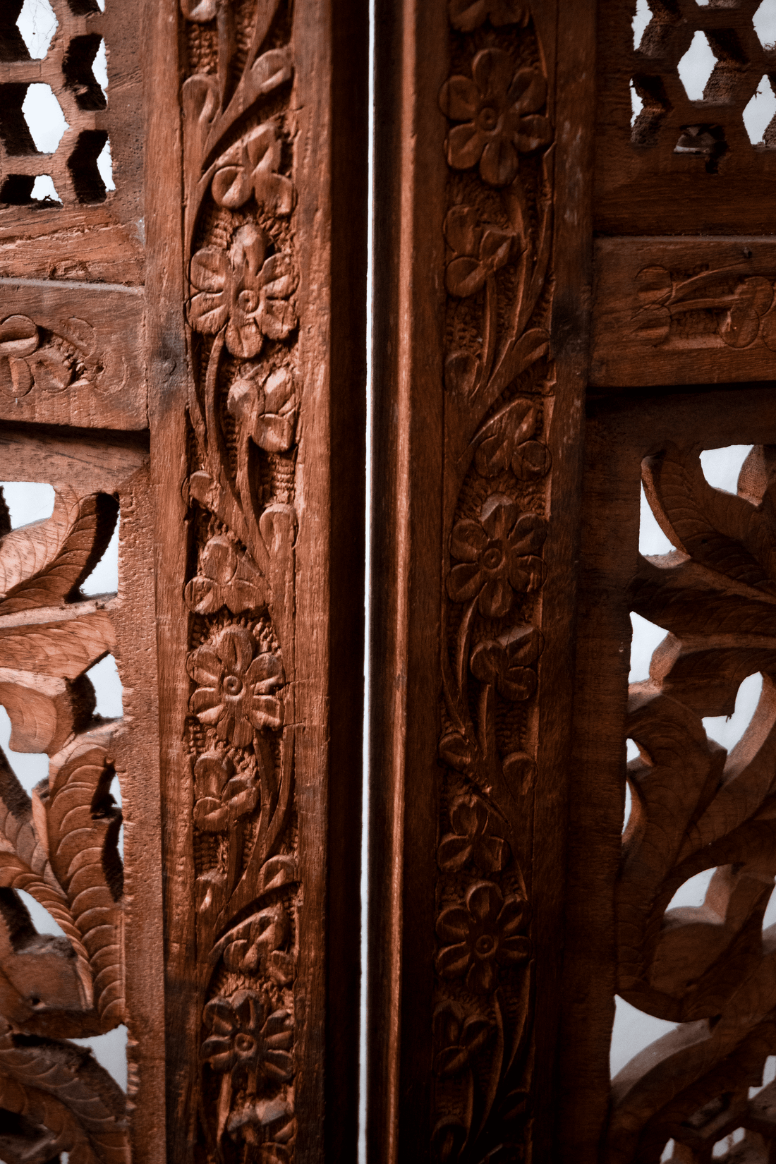 Brasswood Divide - Kashmiri Partition Panel (Walnut)