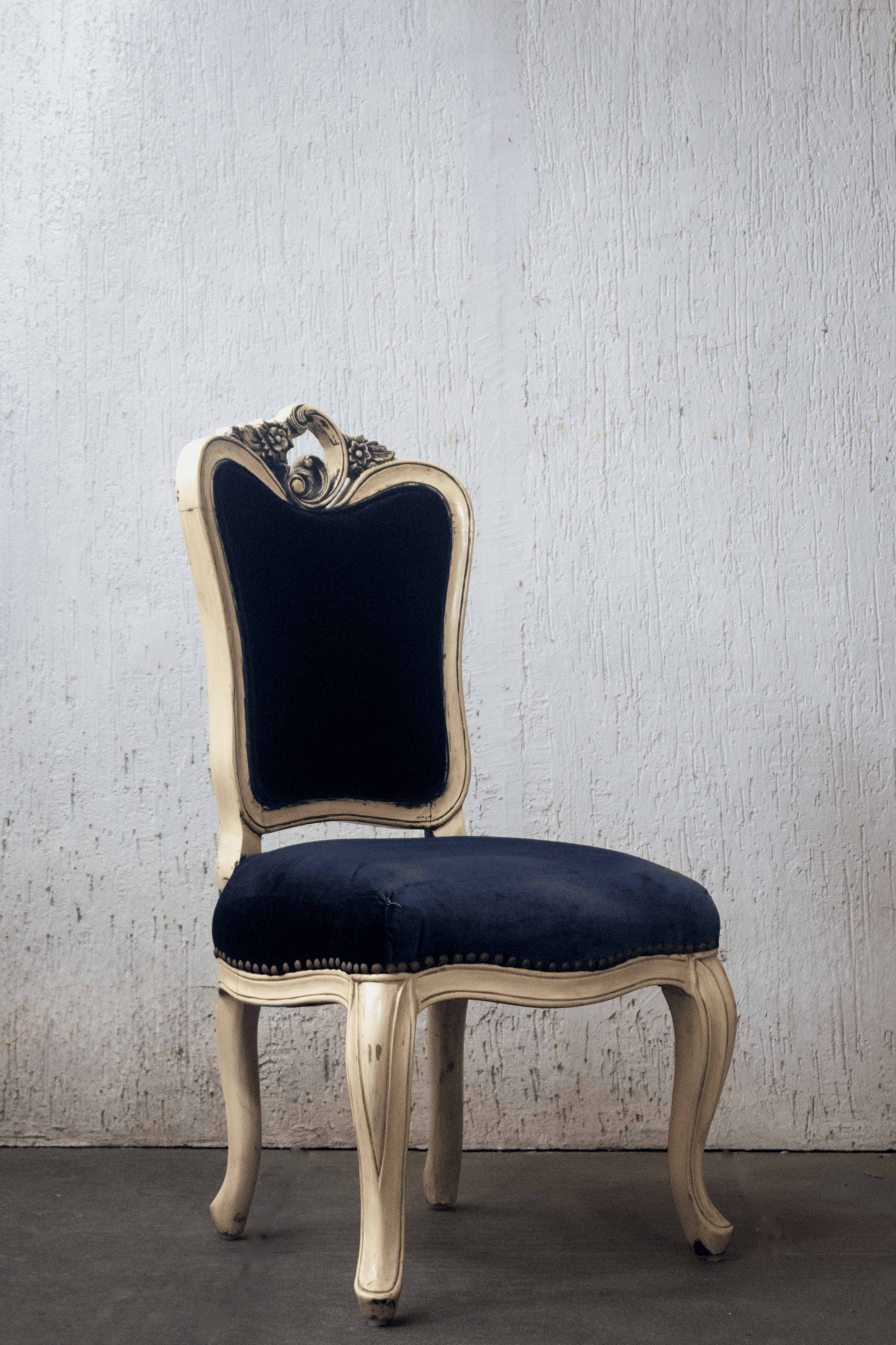 Zebra Majesty - Victorian Ivory Accent Chair