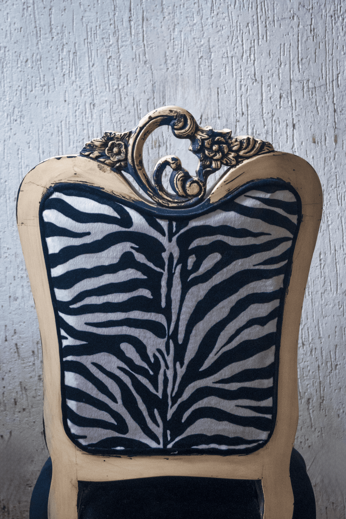 Zebra Majesty - Victorian Ivory Accent Chair