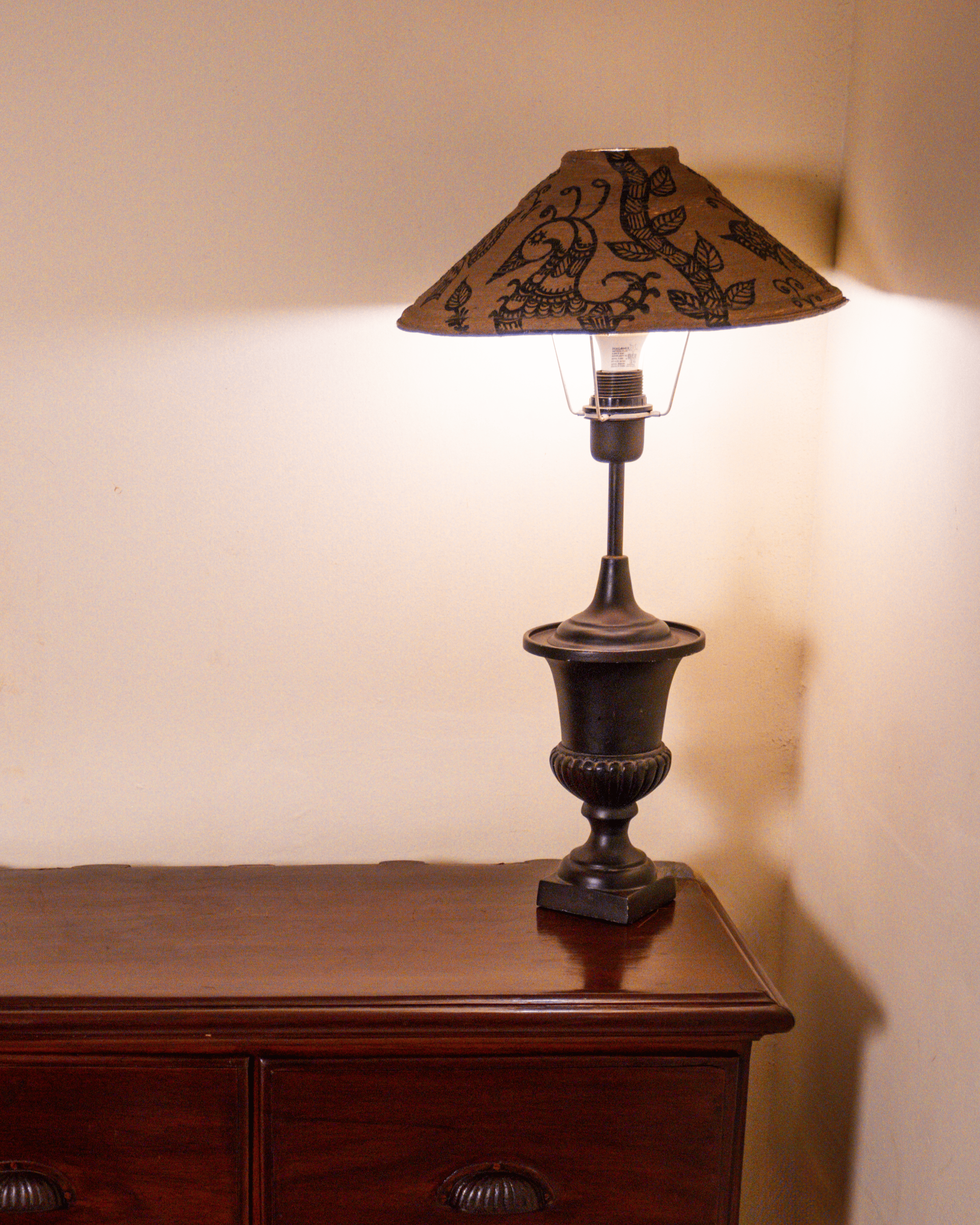 Governor's Lamp - Cast Metal urn Lamp