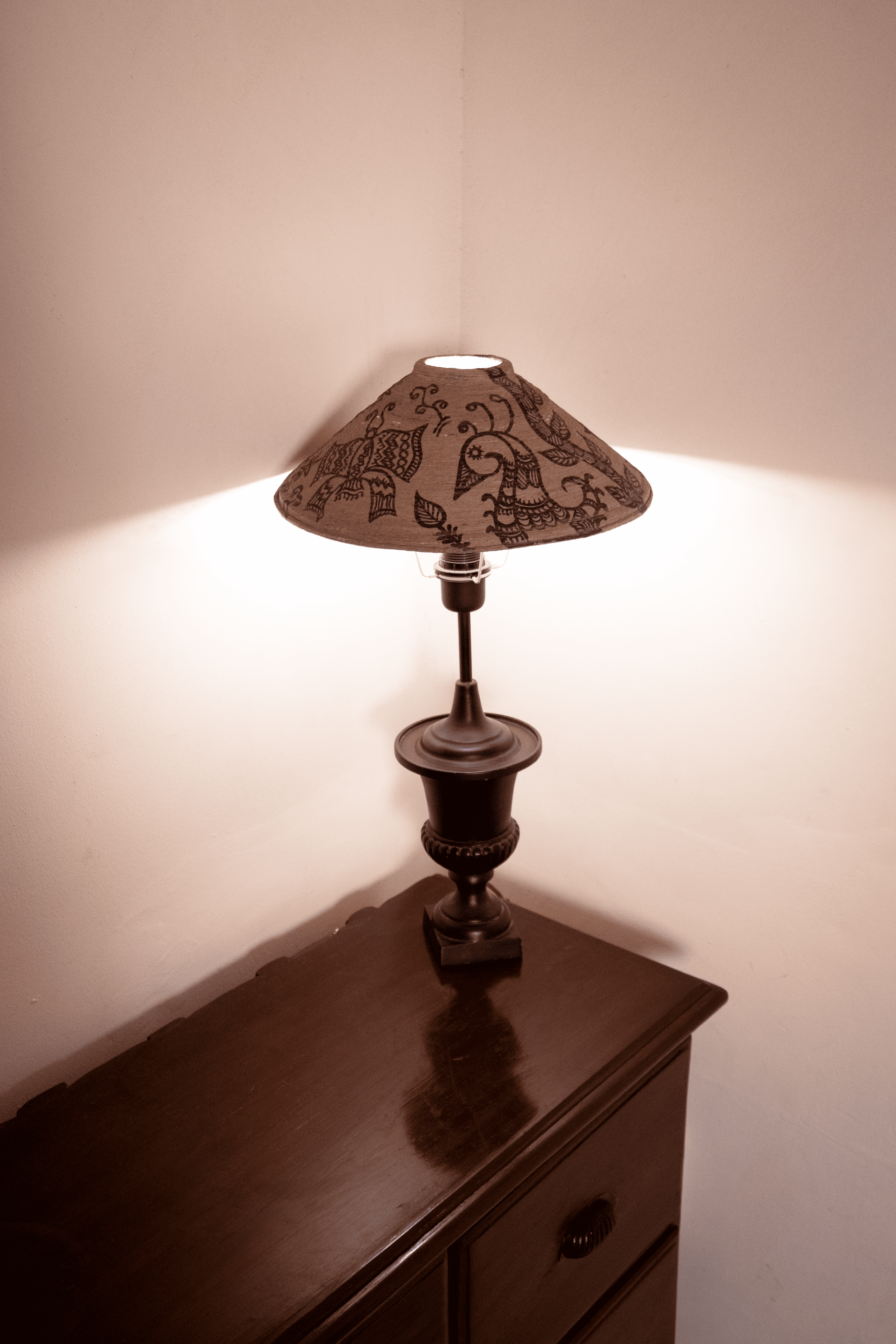 Governor's Lamp - Cast Metal urn Lamp