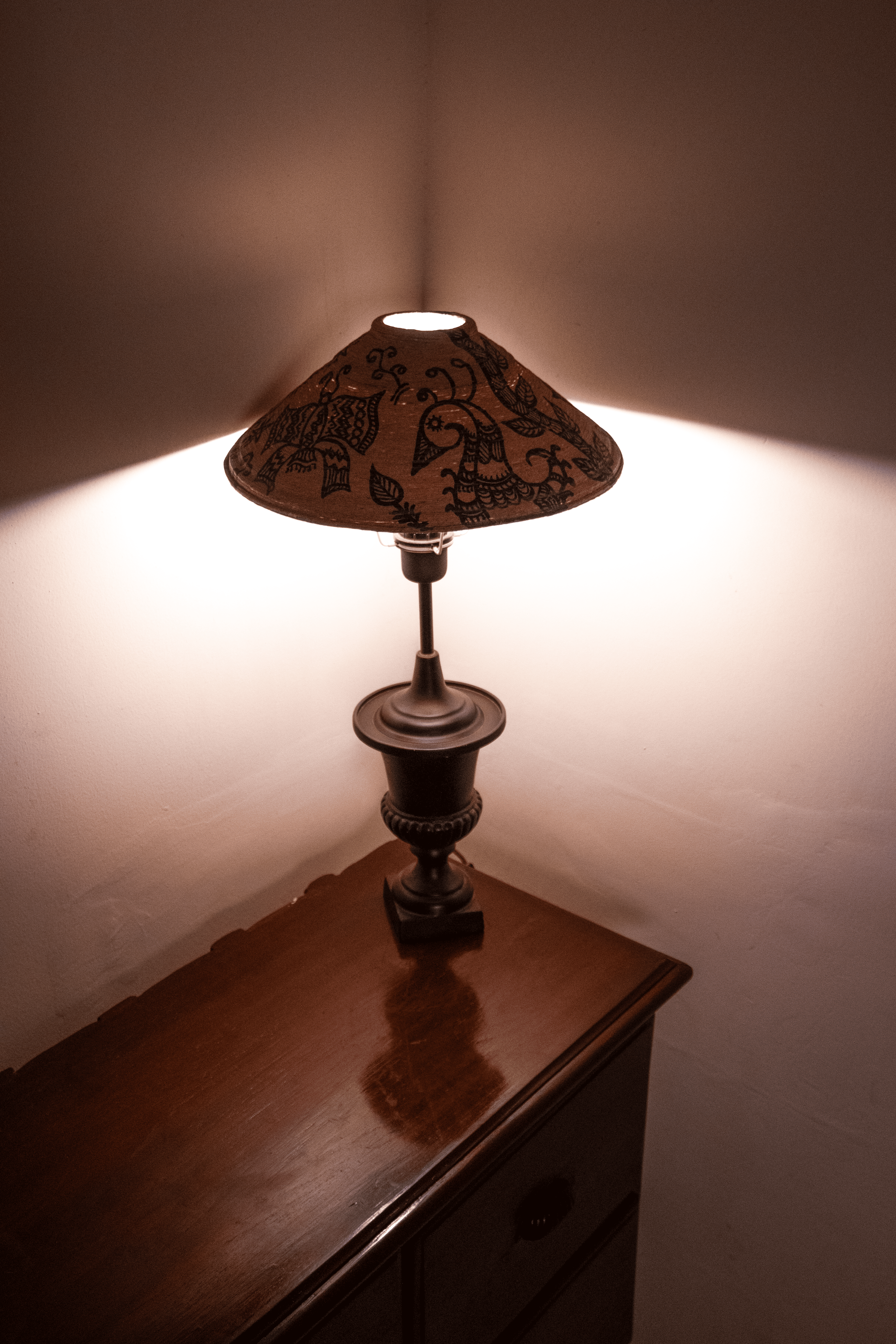 Governor's Lamp - Cast Metal urn Lamp