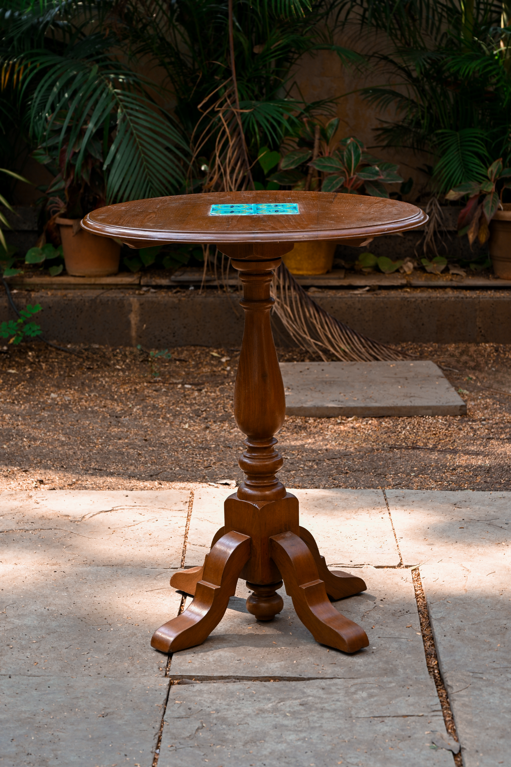 PEACOCK PEDESTAL ROUND PEDESTAL TABLE - COLONIAL TEAK